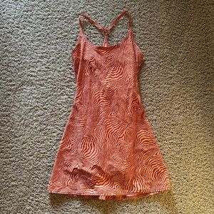 OUTDOOR VOICES MELON ZEBRA EXERCISE DRESS SIZE XXS